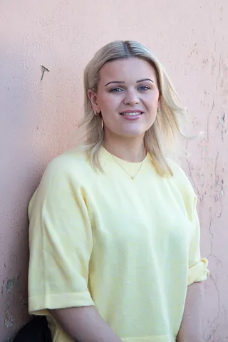 Kontorplass ved vindu